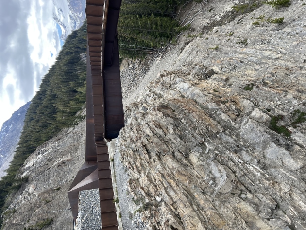 The cantilevered bridge
